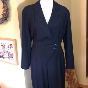 VTG Georgio Armani size 38 JumpSuit Black SideClasp Classic V-Neck Soft-Tailored
